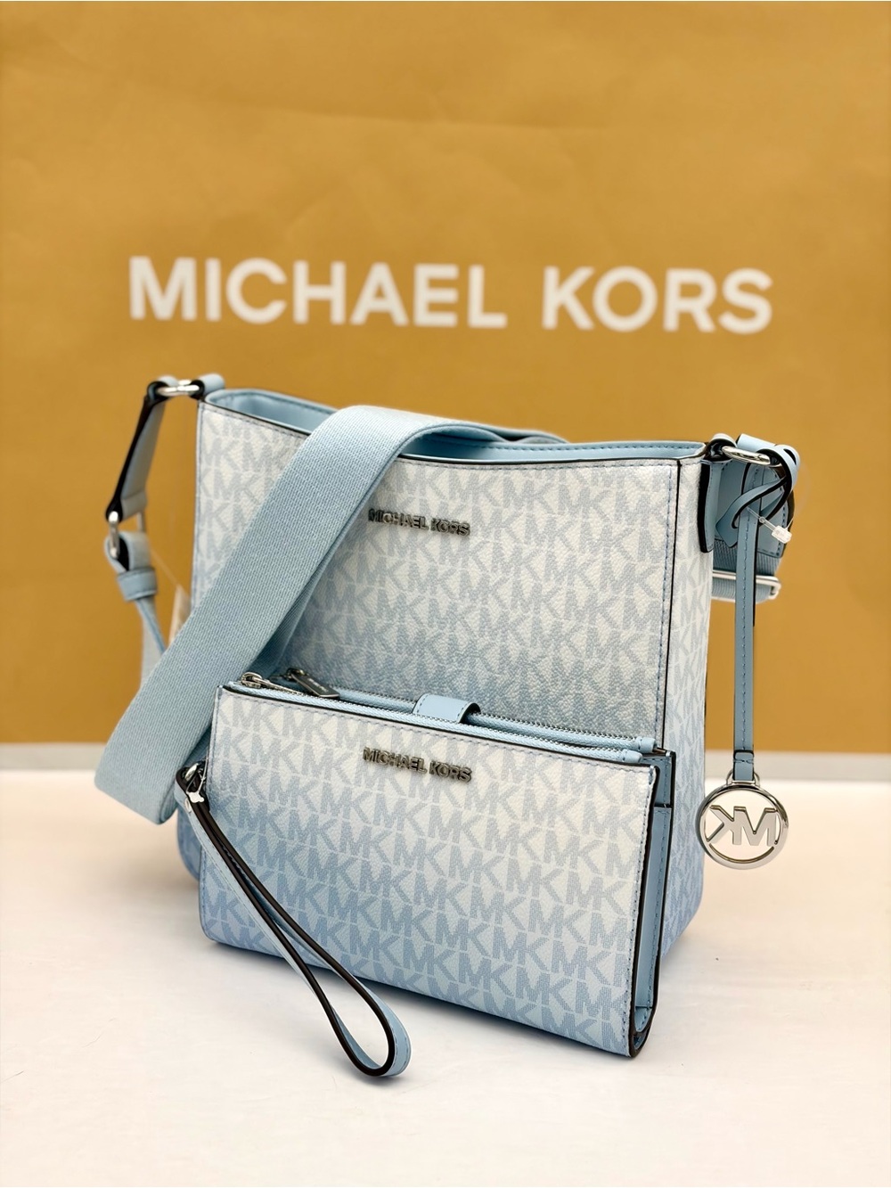 Michael Kors Ombre Blue MK Signature Crossbody with Wristlet Wallet Set - Picture 3 of 11